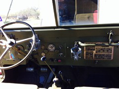 Jeep (front interior)_wx1db0
