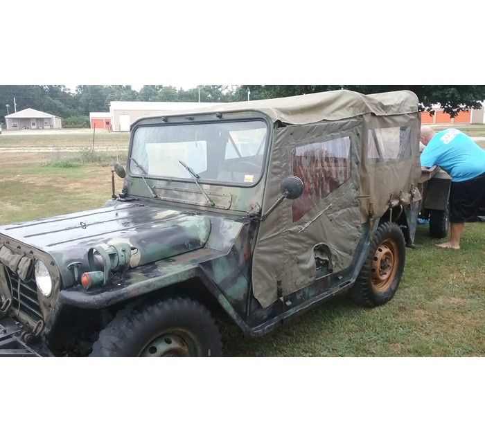 Military Vietnam War Jeep with Trailer 7