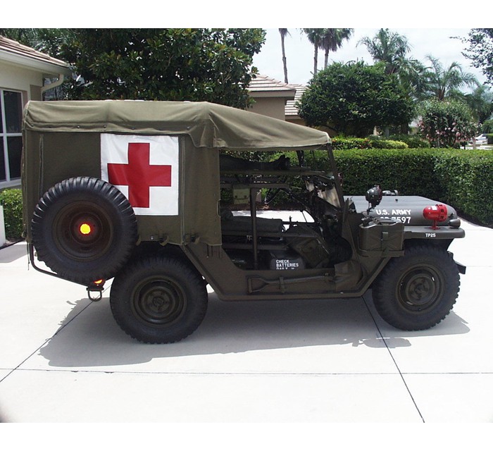 M718 1061 Army Ambulance Jeep 3