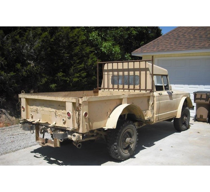 1967 M715  with Winch and Factory Hard Top 1