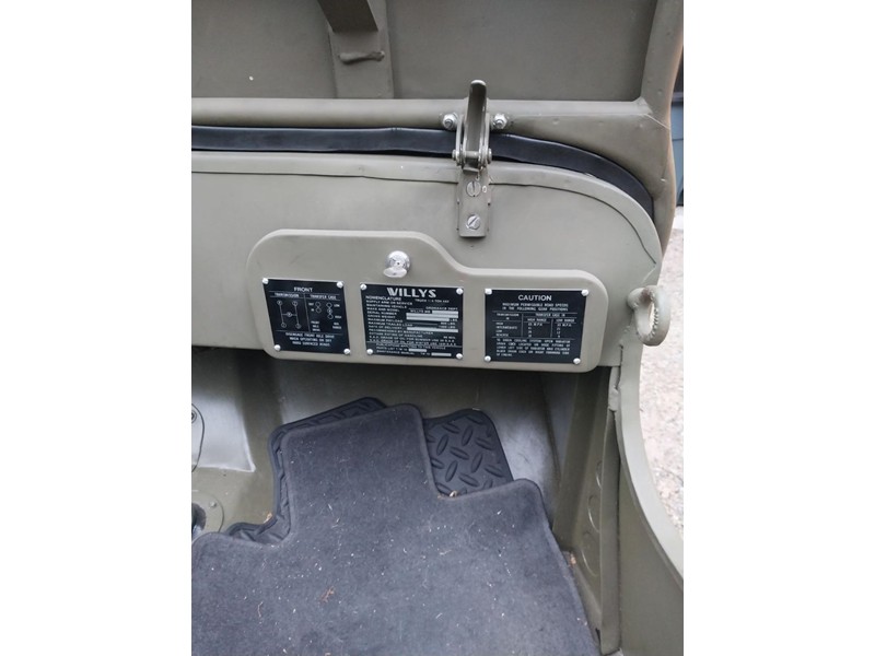 1946 Jeep CJ2 with Replica Willys WW2 MB Body 2