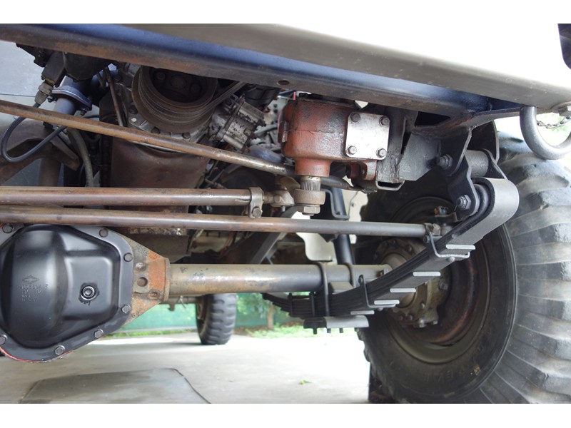 1968 Kaiser Jeep M715 Troop Cargo 5