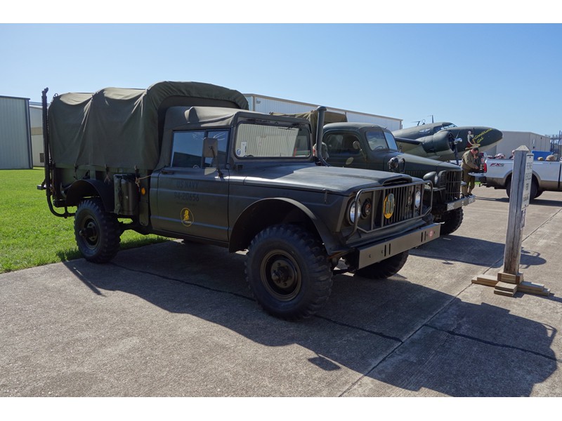 1968 Kaiser Jeep M715 Troop Cargo 9