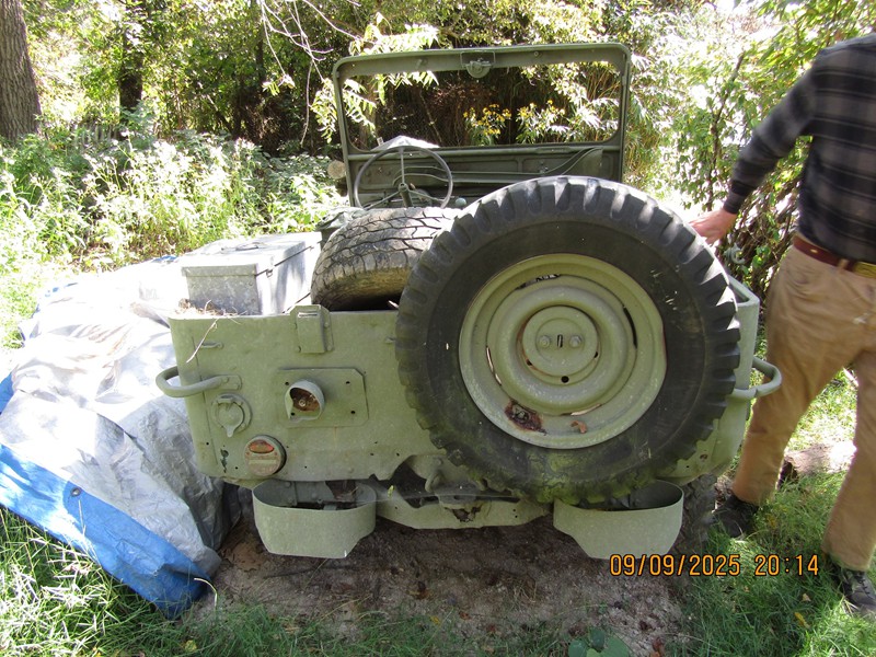 1941 Army Jeep 2