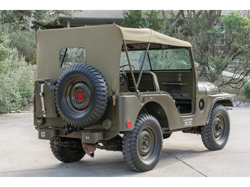 1952 Willys M38A1 4